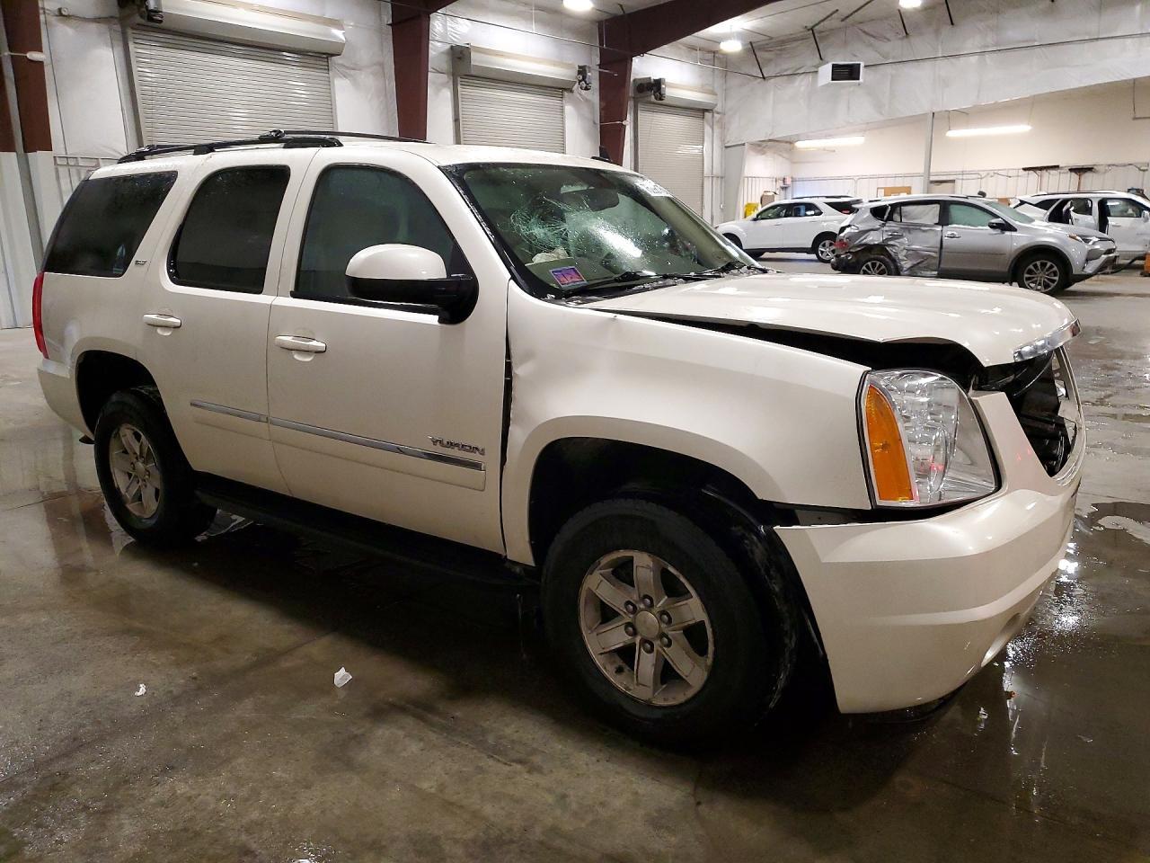 2011 GMC Yukon Slt - Image 4