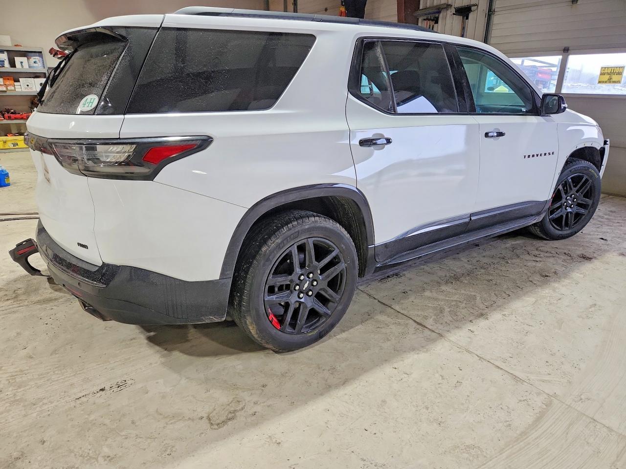 2019 Chevrolet Traverse Premier - Image 3