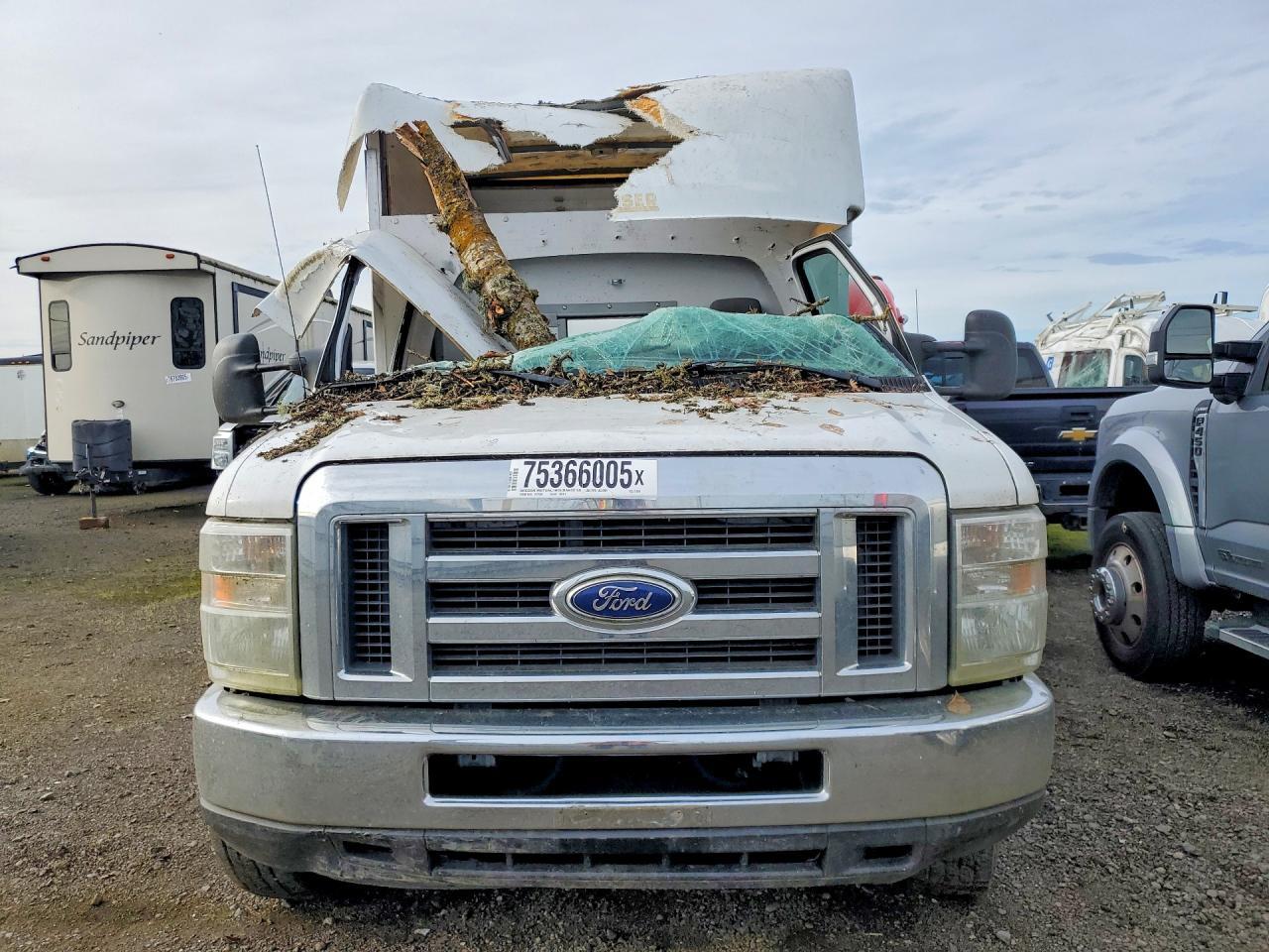 2016 Ford E350 Delivery Truck - Image 5