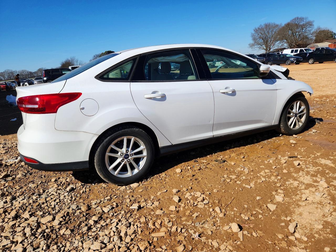 2016 Ford Focus Se - Фото 3