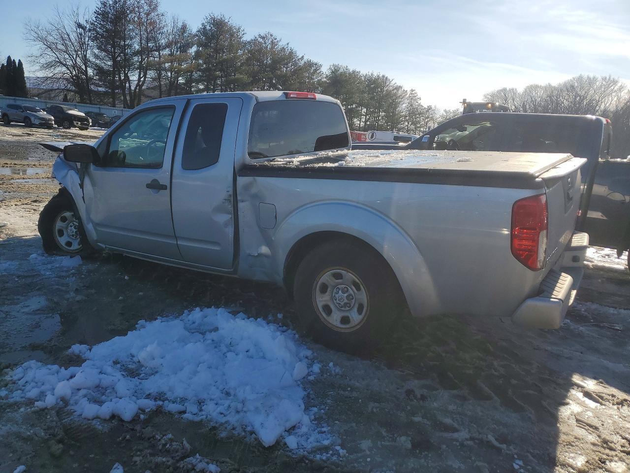 2017 Nissan Frontier S - Image 2