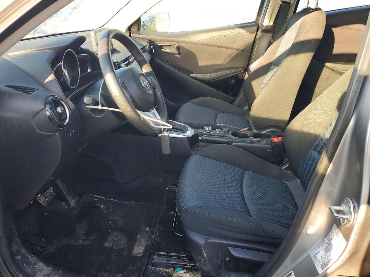 2016 Scion Ia Base - Фото 7