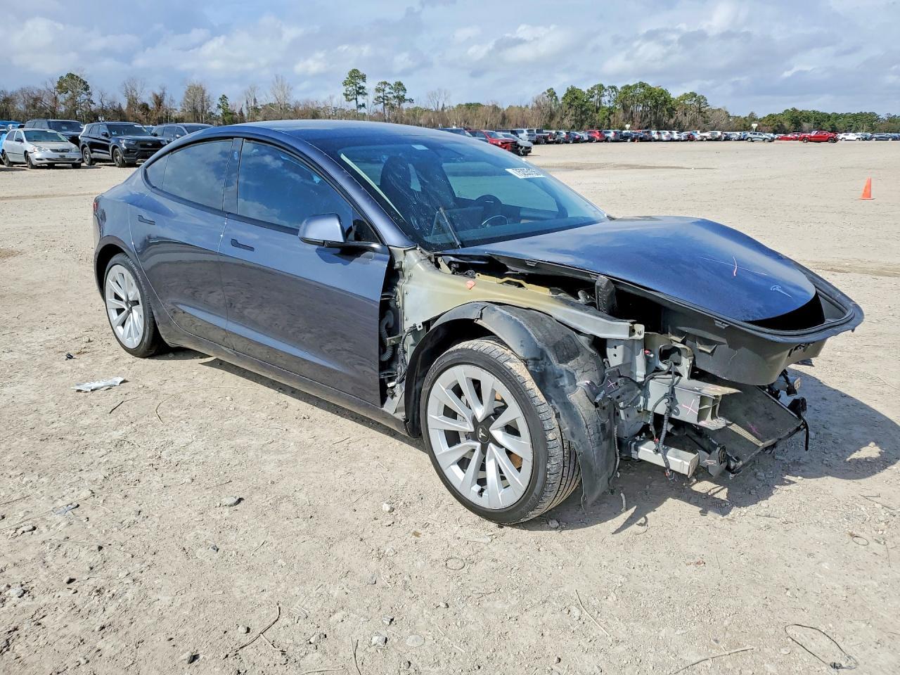 2023 Tesla Model 3 - Image 4