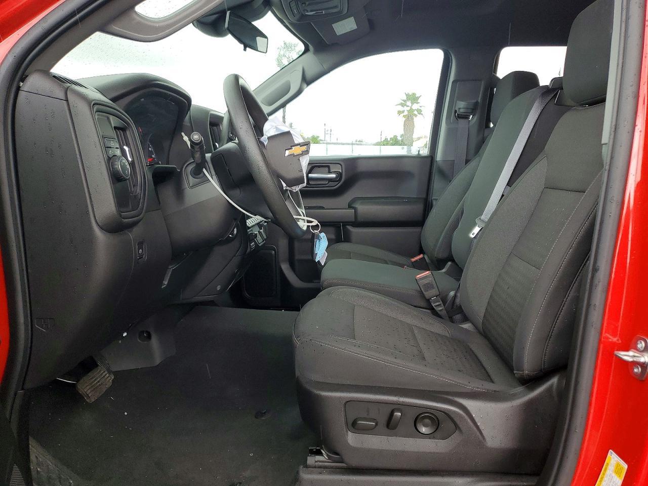 2024 Chevrolet Silverado C1500 Custom - Фото 7