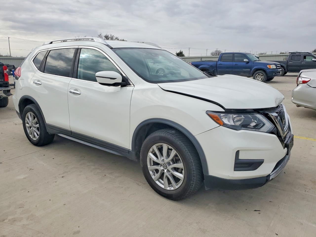 2019 Nissan Rogue Sv - Фото 4