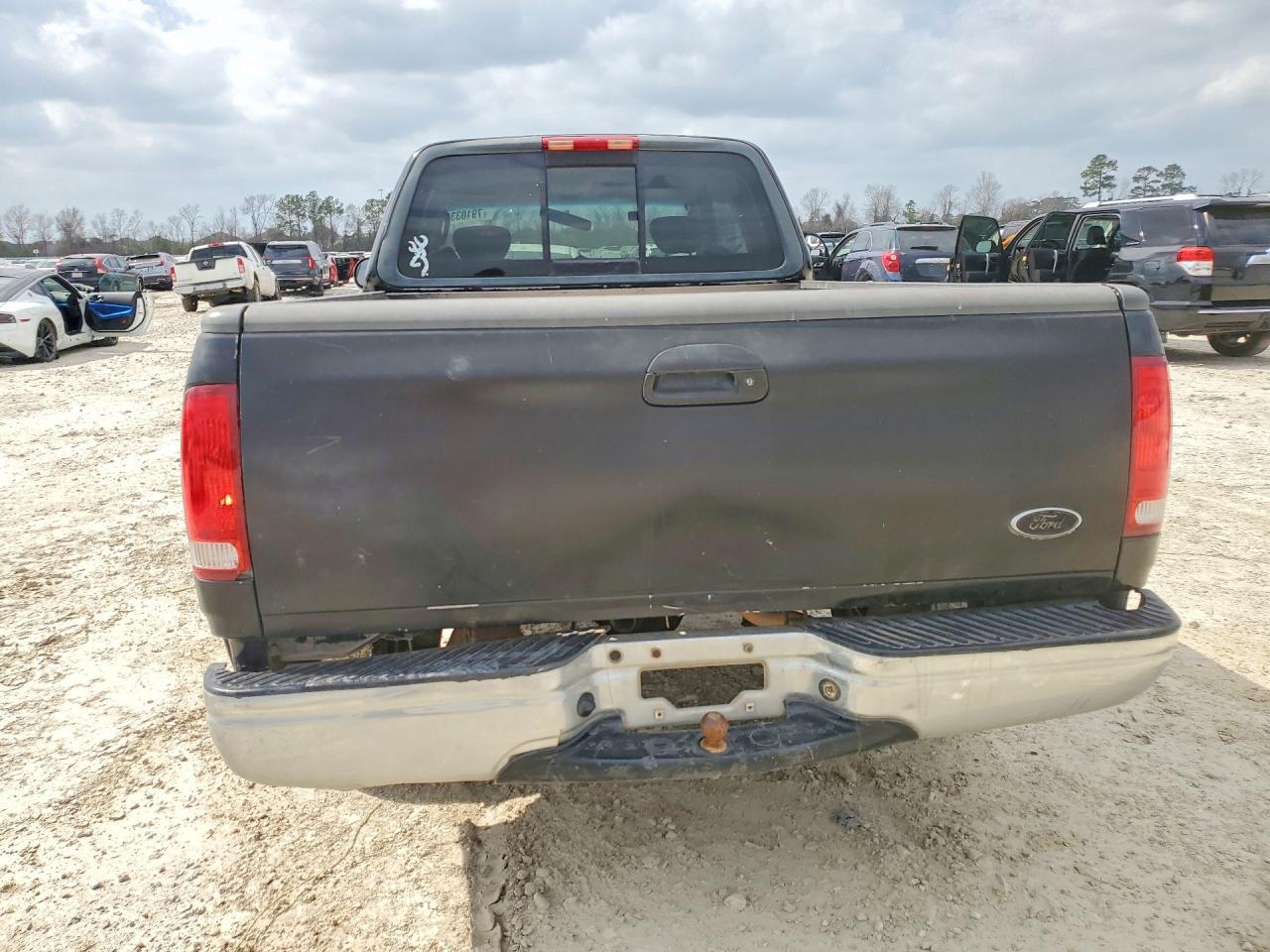 2002 Ford F150 - Фото 6