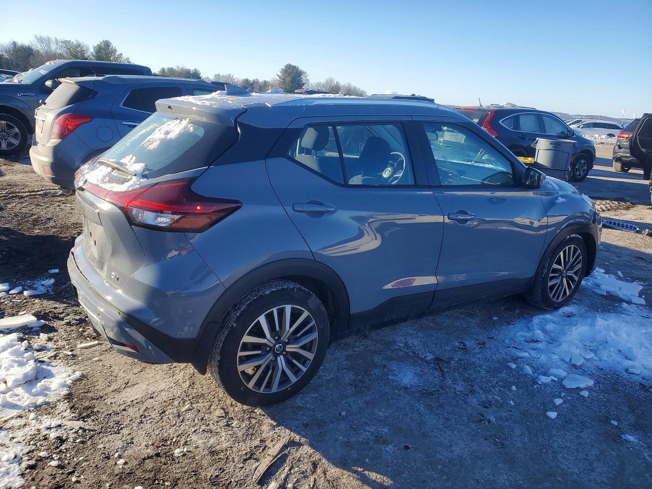 2021 Nissan Kicks - Фото 3