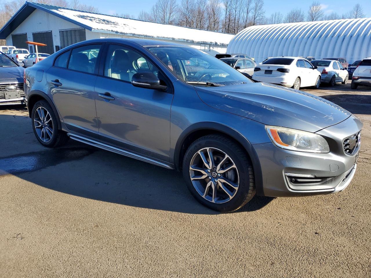 2016 Volvo S60 Cross Country T5 - Image 4