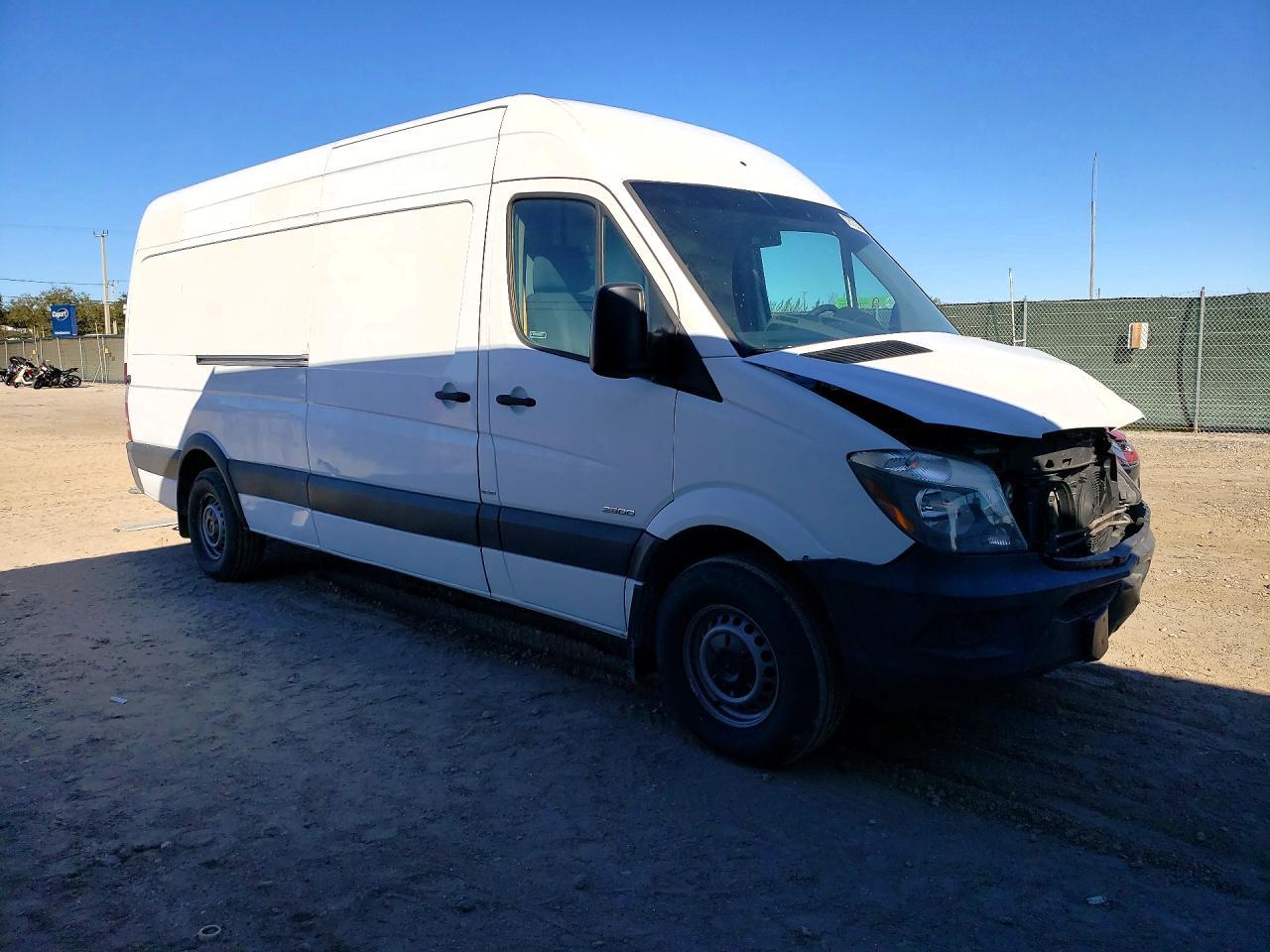 2016 Mercedes-Benz Sprinter 2500 Cargo Van *** Prior Fleet *** - Image 4