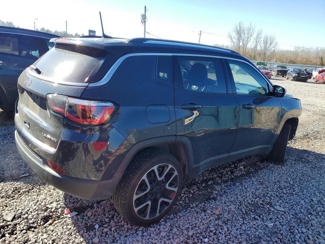 2017 Jeep Compass Limited - Image 3