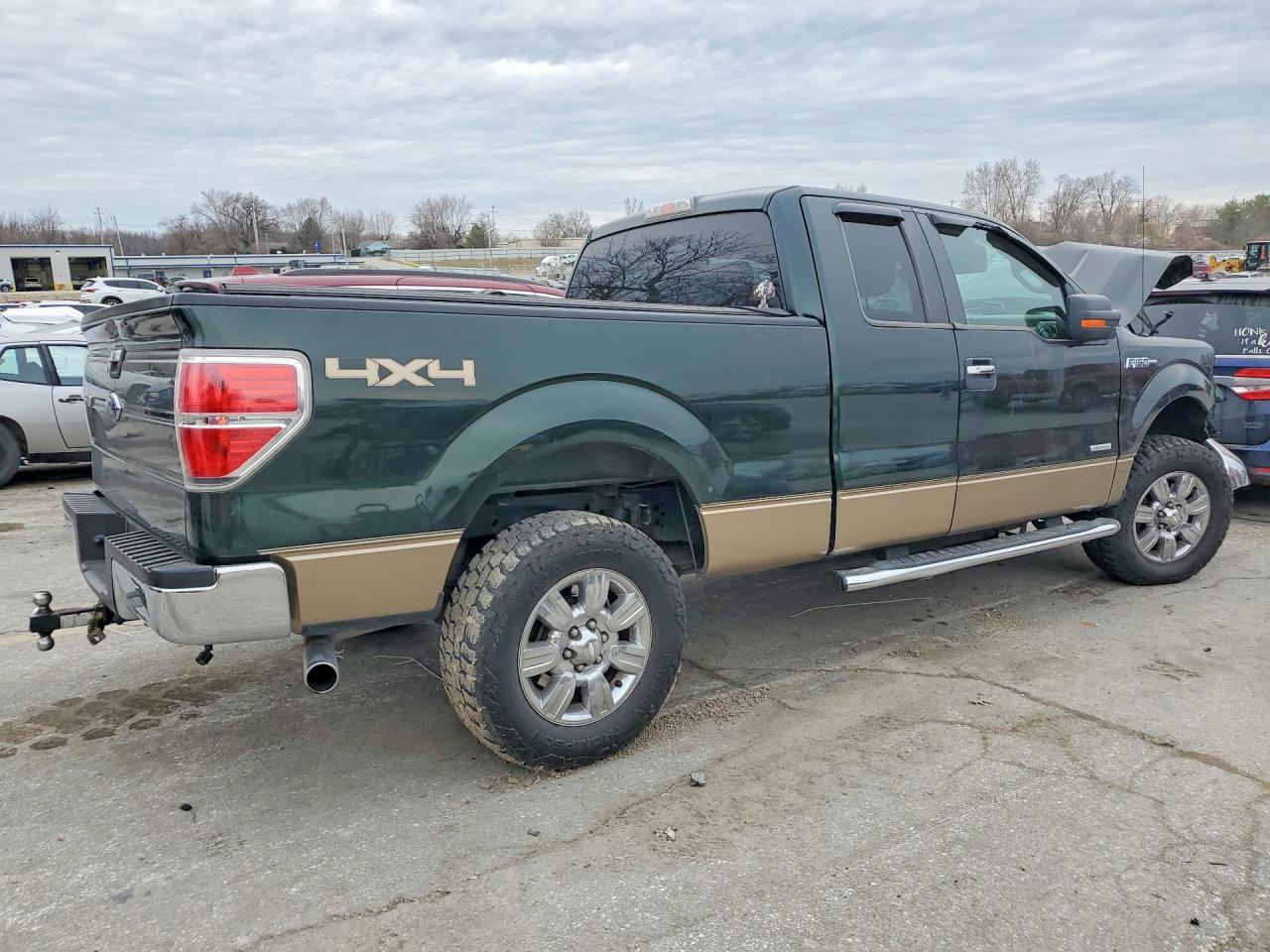 2012 Ford F150 Super Cab - Фото 3