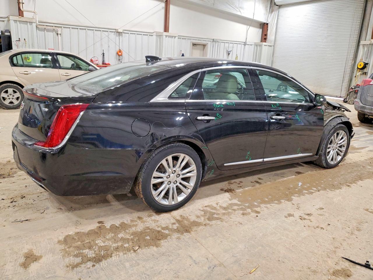 2019 Cadillac Xts Luxury - Image 3