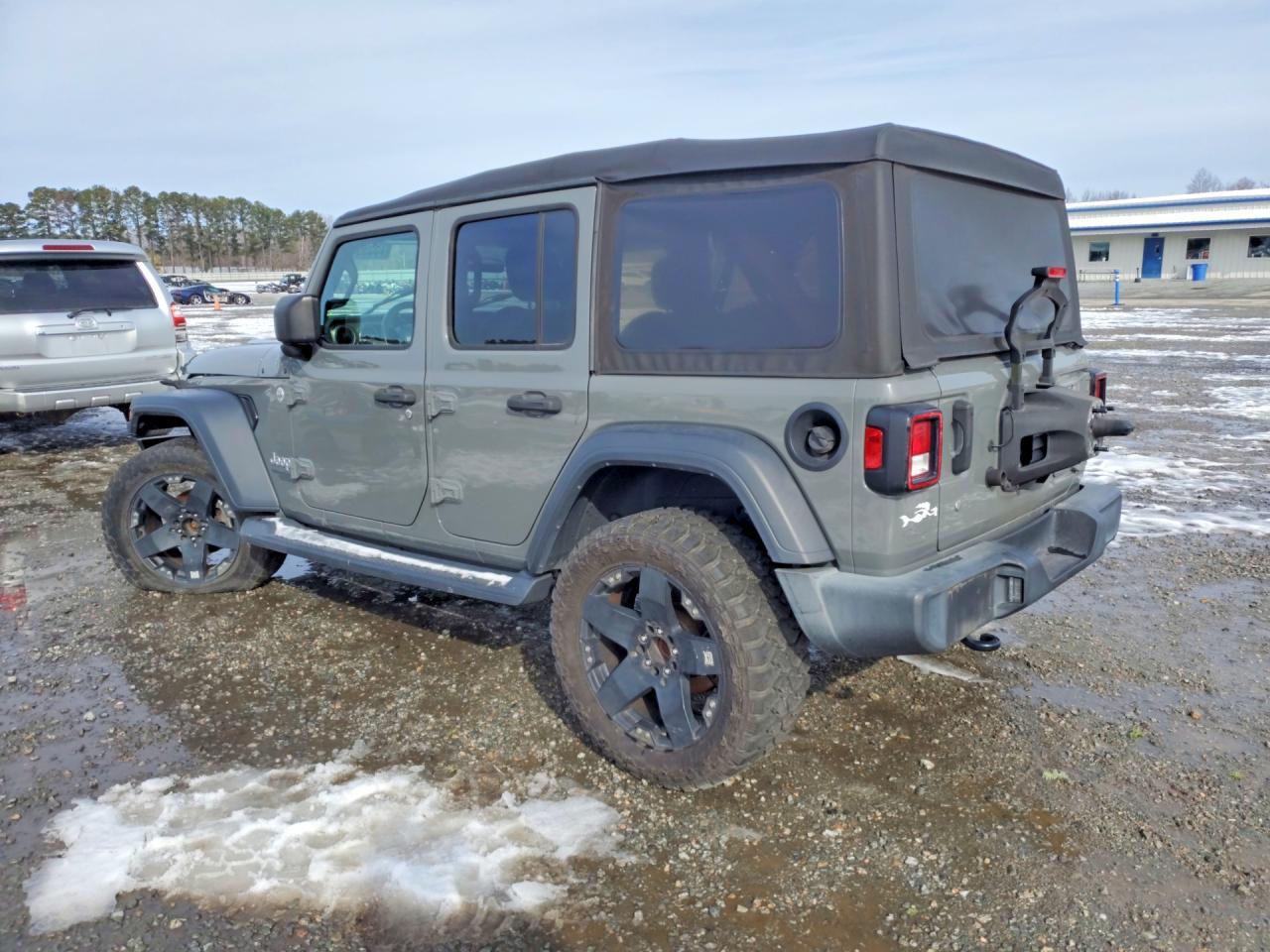 2018 Jeep Wrangler Unlimited Sport - Фото 2