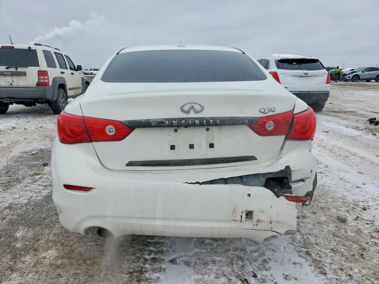2015 Infiniti Q50 Premium - Image 6