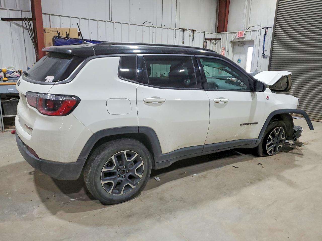 2020 Jeep Compass Trailhawk - Фото 3