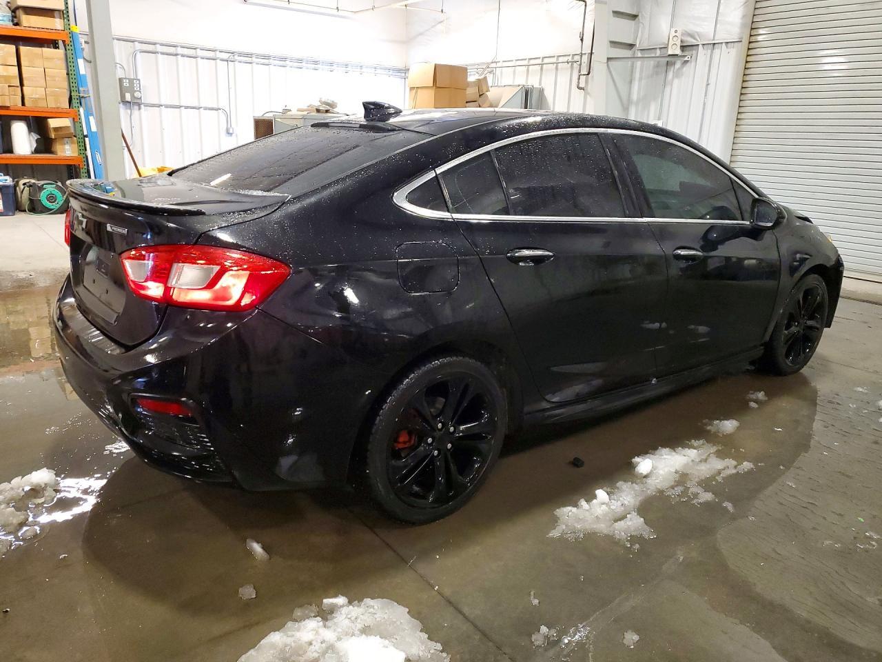 2016 Chevrolet Cruze Premier - Фото 3