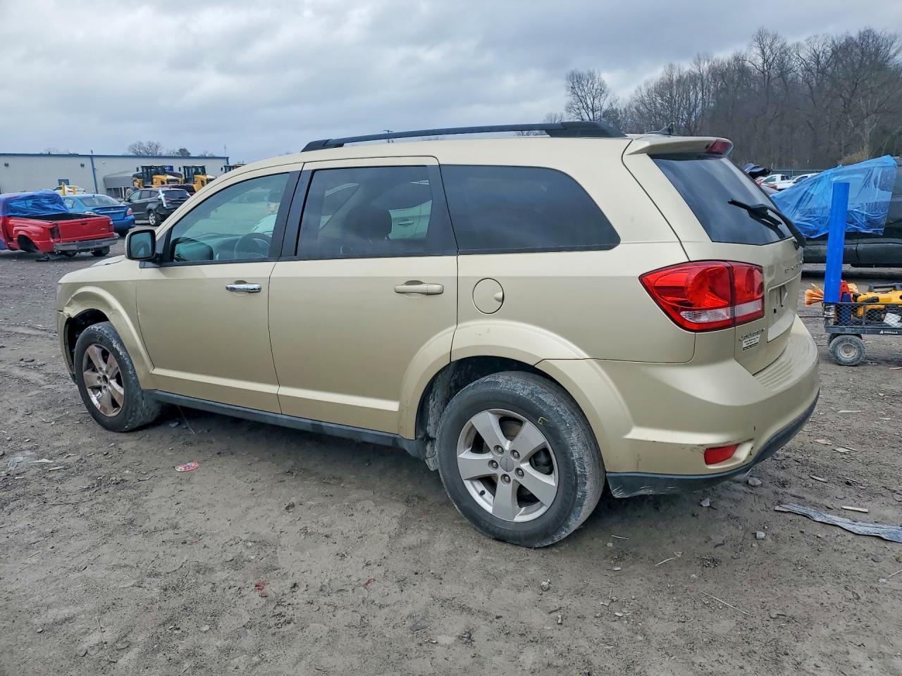 2011 Dodge Journey Mainstreet - Image 2