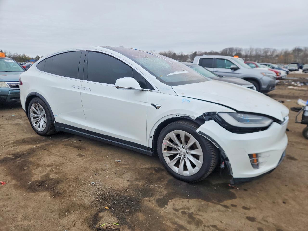 2021 Tesla Model X - Image 4
