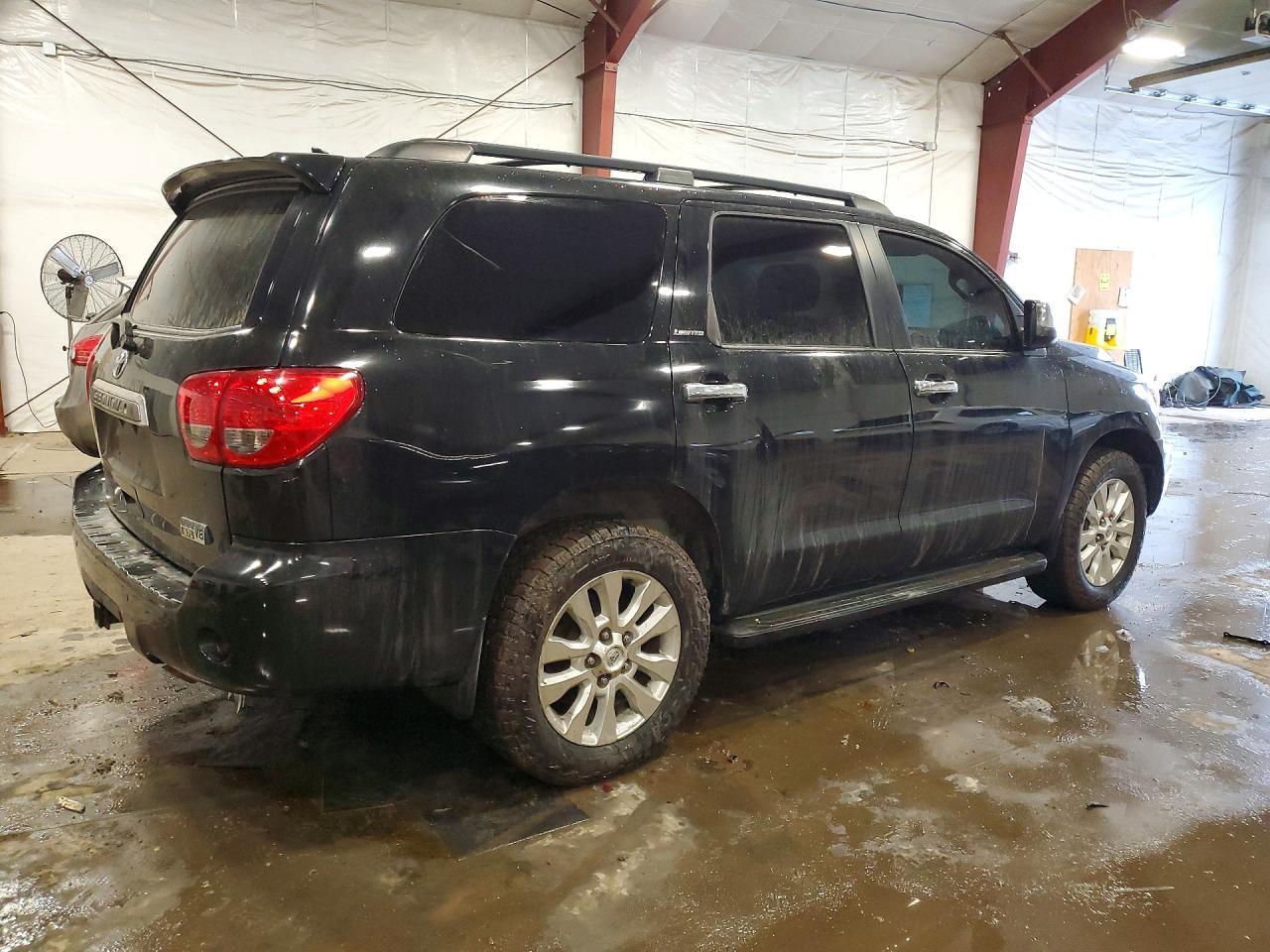 2015 Toyota Sequoia Limited - Фото 3