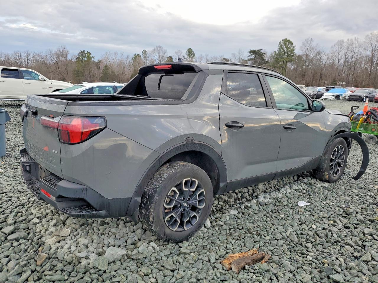 2024 Hyundai Santa Cruz Sel - Image 3