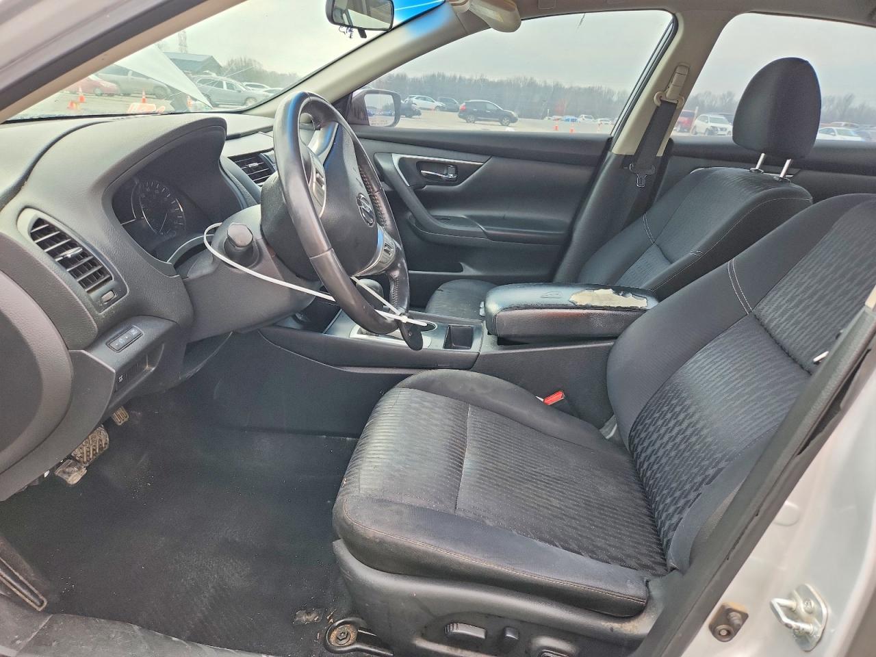 2017 Nissan Altima - Фото 7