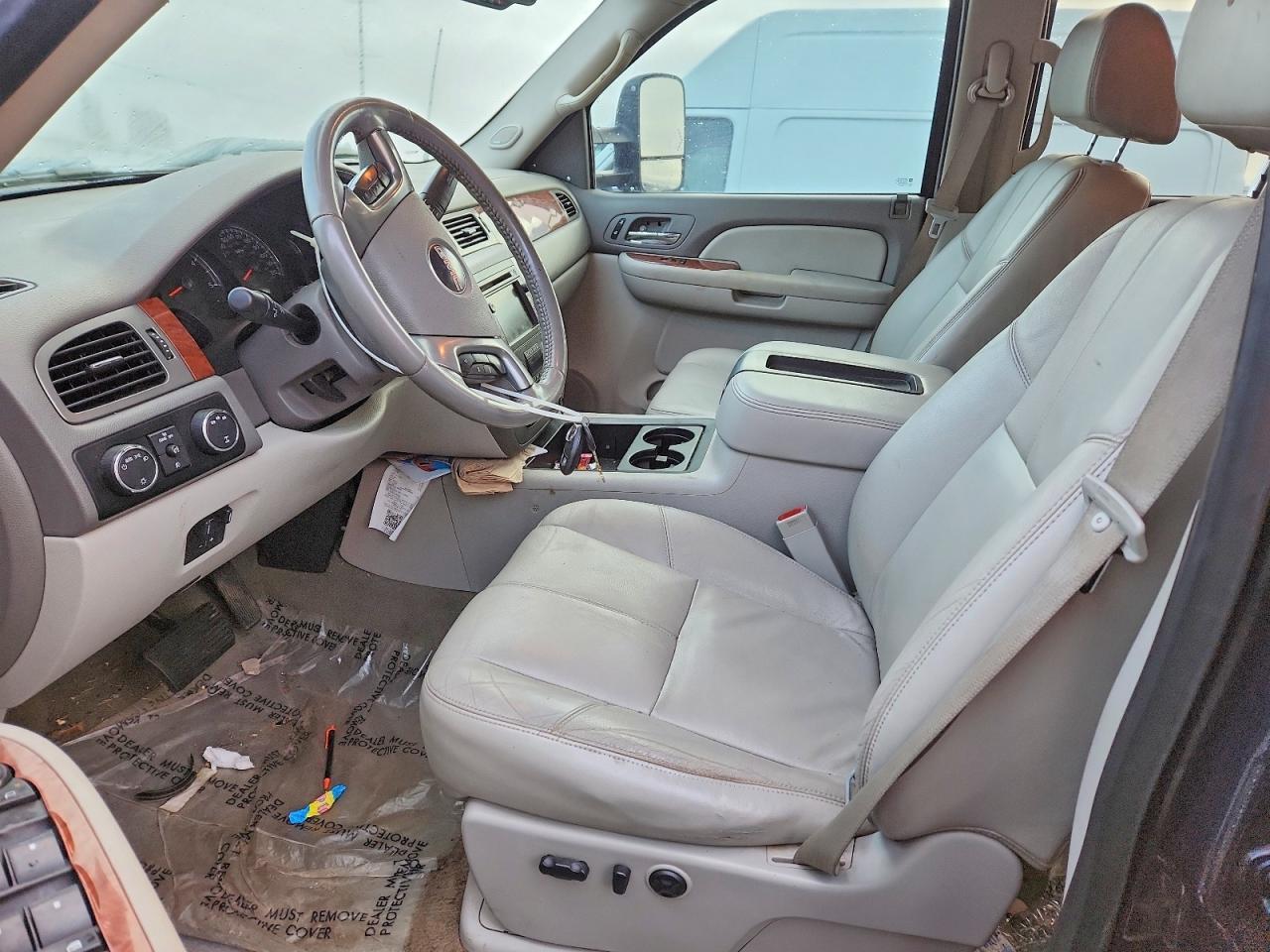2008 GMC Sierra K3500 - Image 7