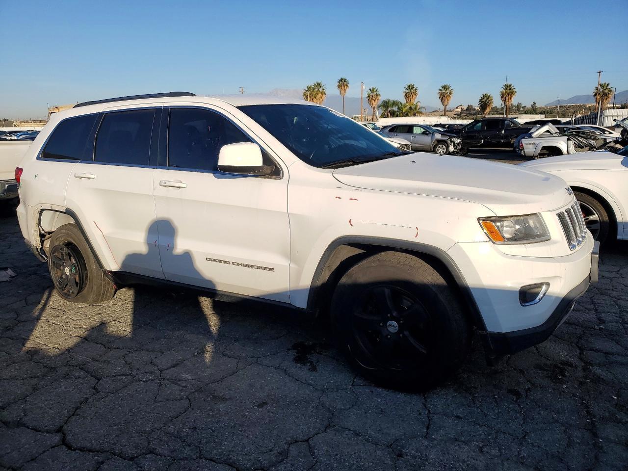 2016 Jeep Grand Cherokee Laredo - Фото 4