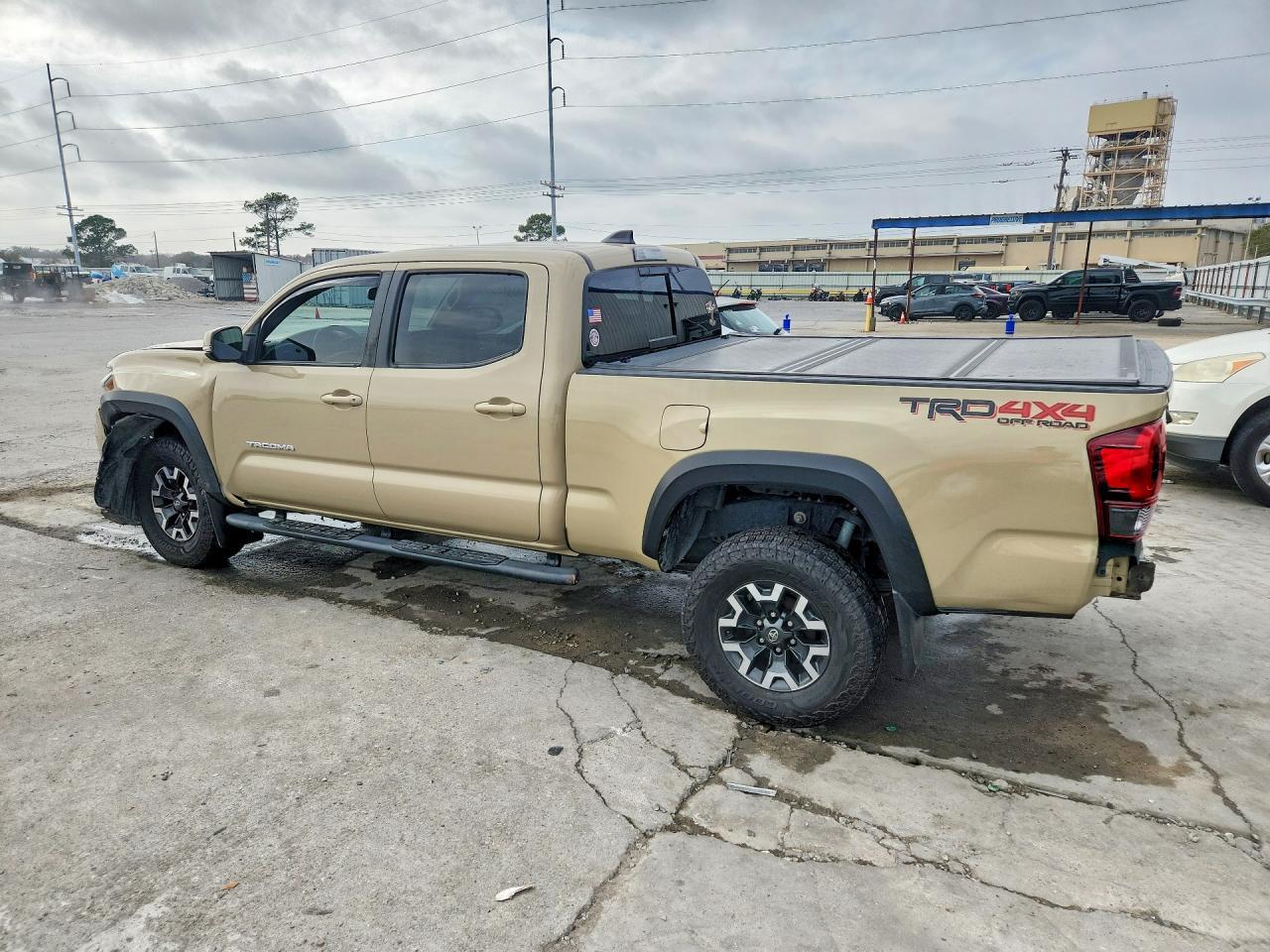 2020 Toyota Tacoma Double Cab - Image 2