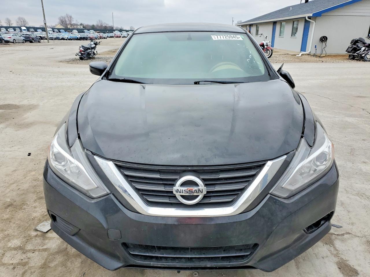 2017 Nissan Altima 2.5 - Image 5