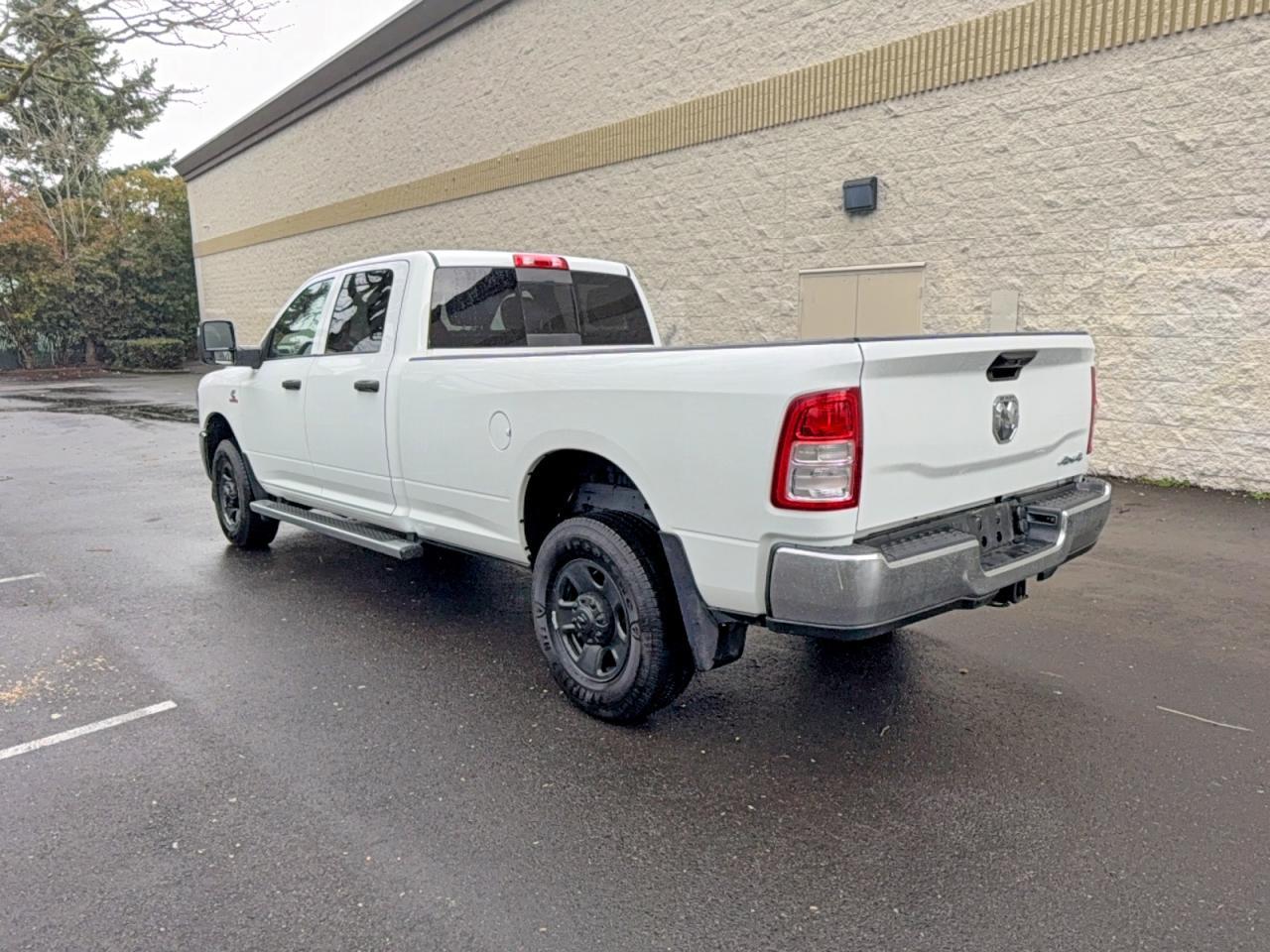 2023 Ram 2500 Tradesman - Фото 3