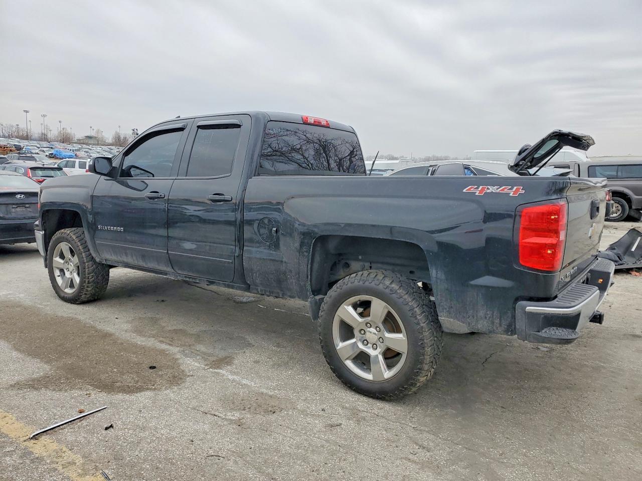 2015 Chevrolet Silverado K1500 Lt - Image 2