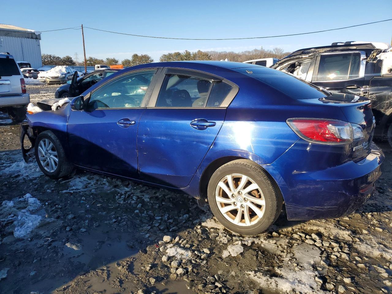 2012 Mazda 3 I - Фото 2