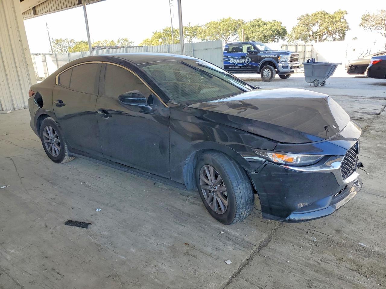 2021 Mazda 3 - Image 4