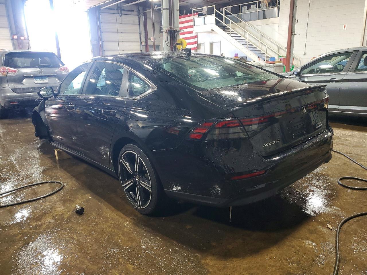 2023 Honda Accord Hybrid Sport - Image 2
