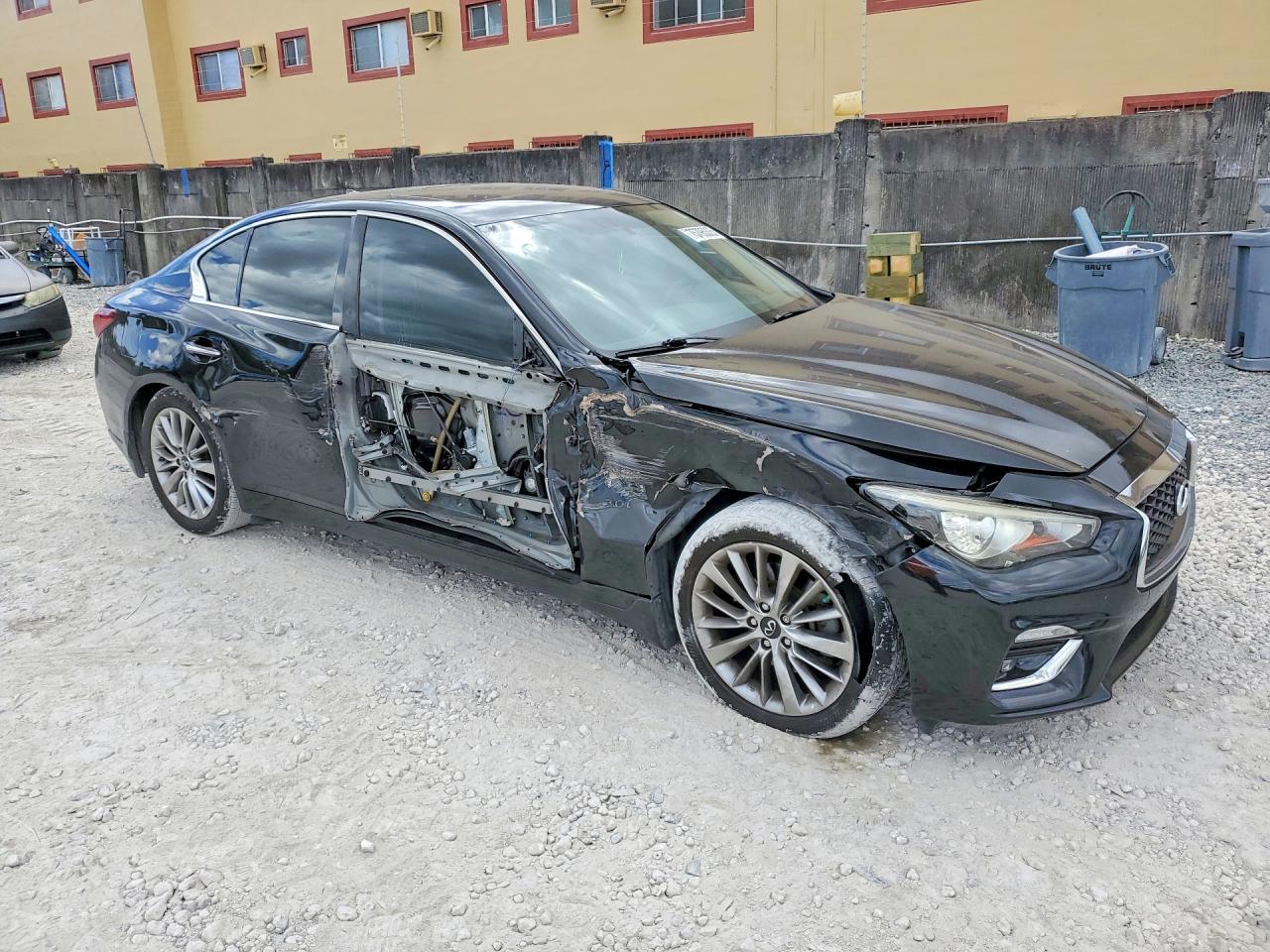 2019 Infiniti Q50 3.0T Luxe - Фото 4