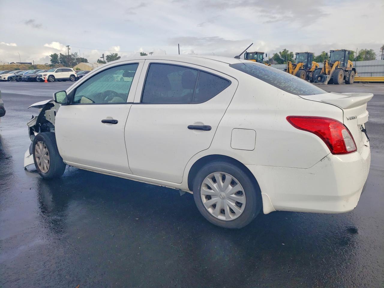 2018 Nissan Versa S - Image 2