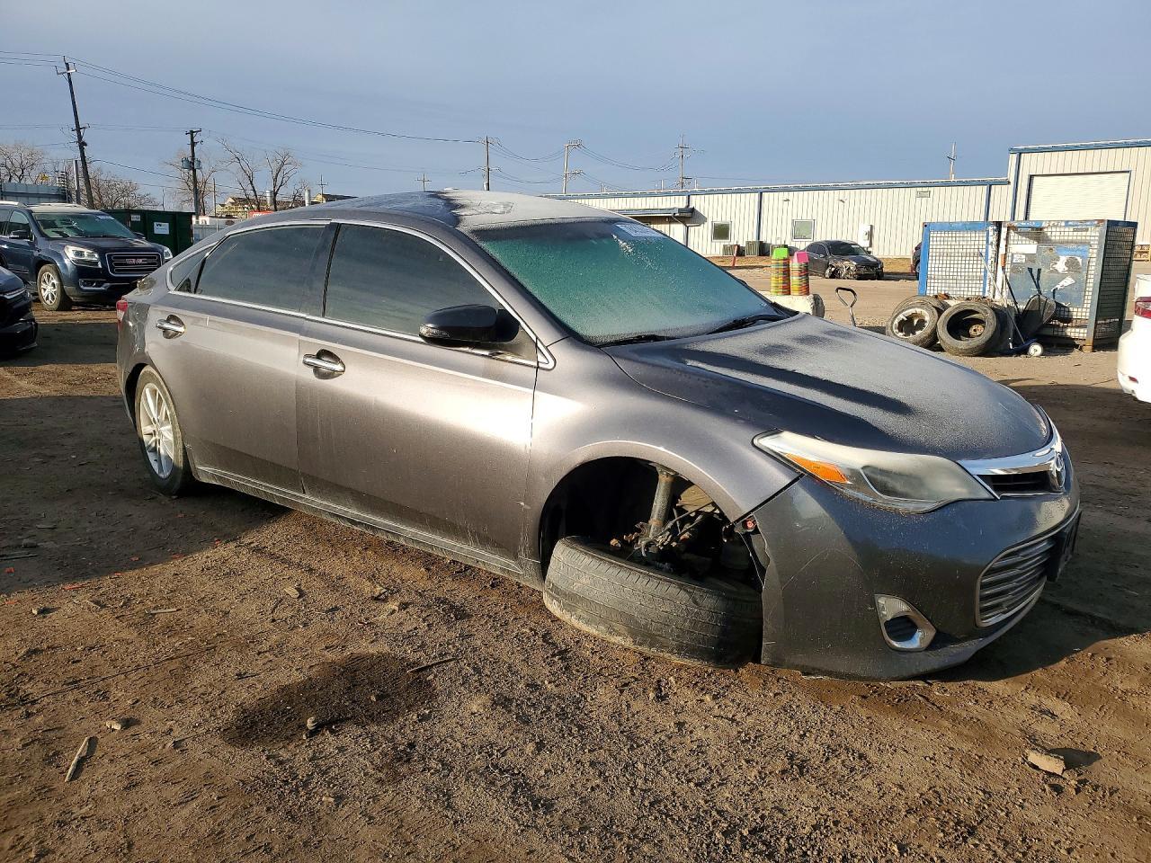 2013 Toyota Avalon Xle - Image 4