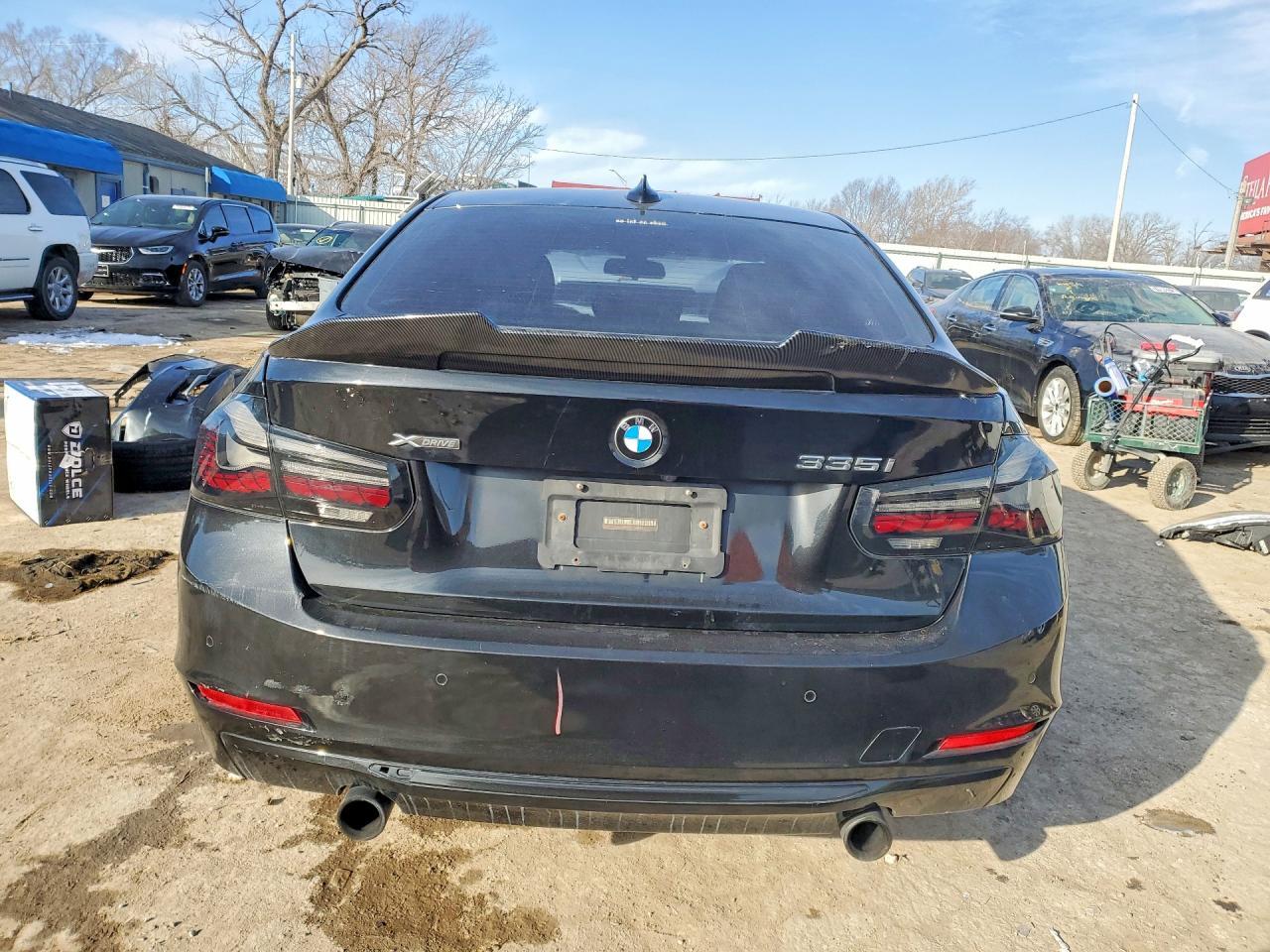 2013 BMW 335 Xi - Image 6