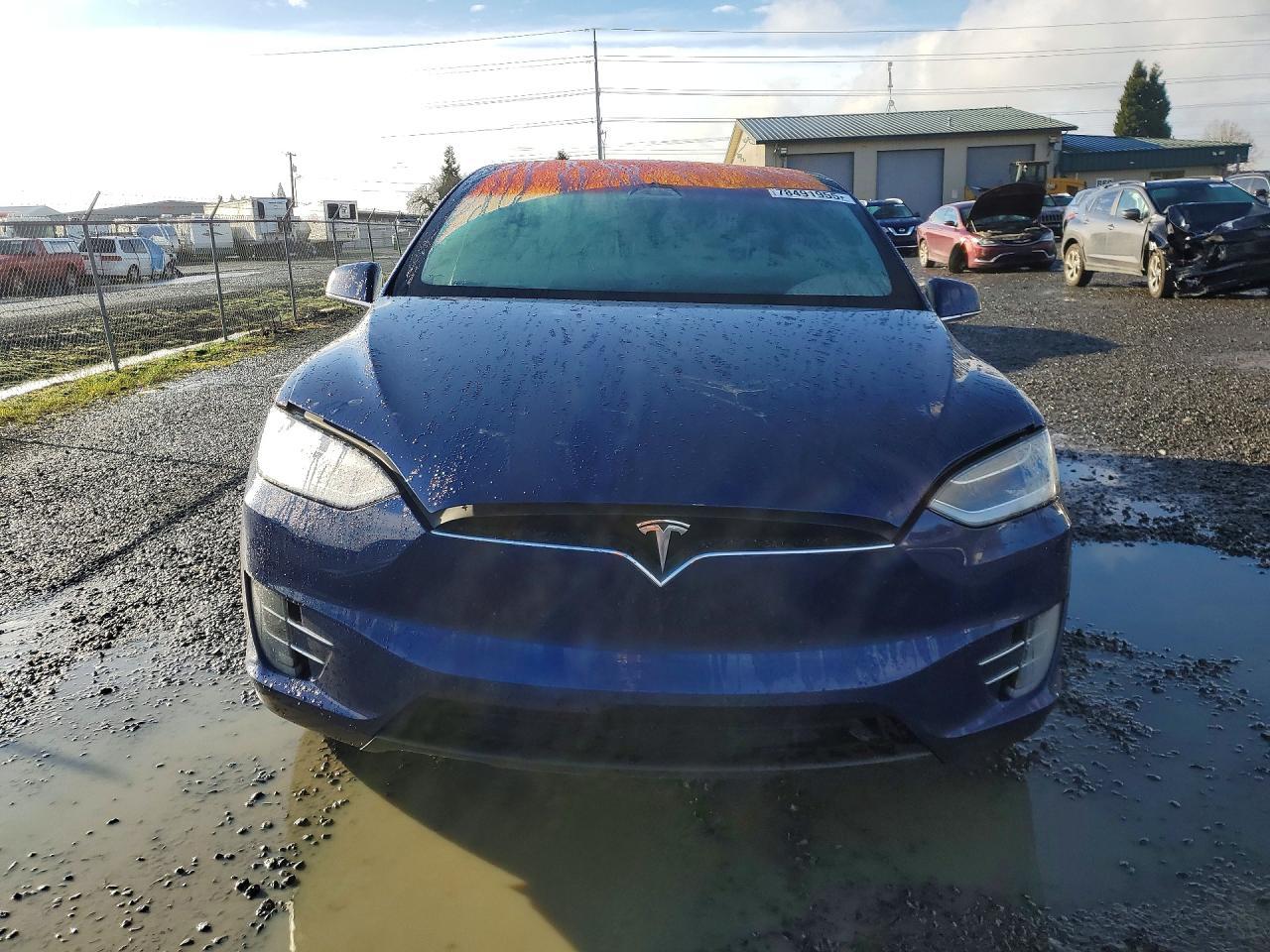 2018 Tesla Model X - Image 5