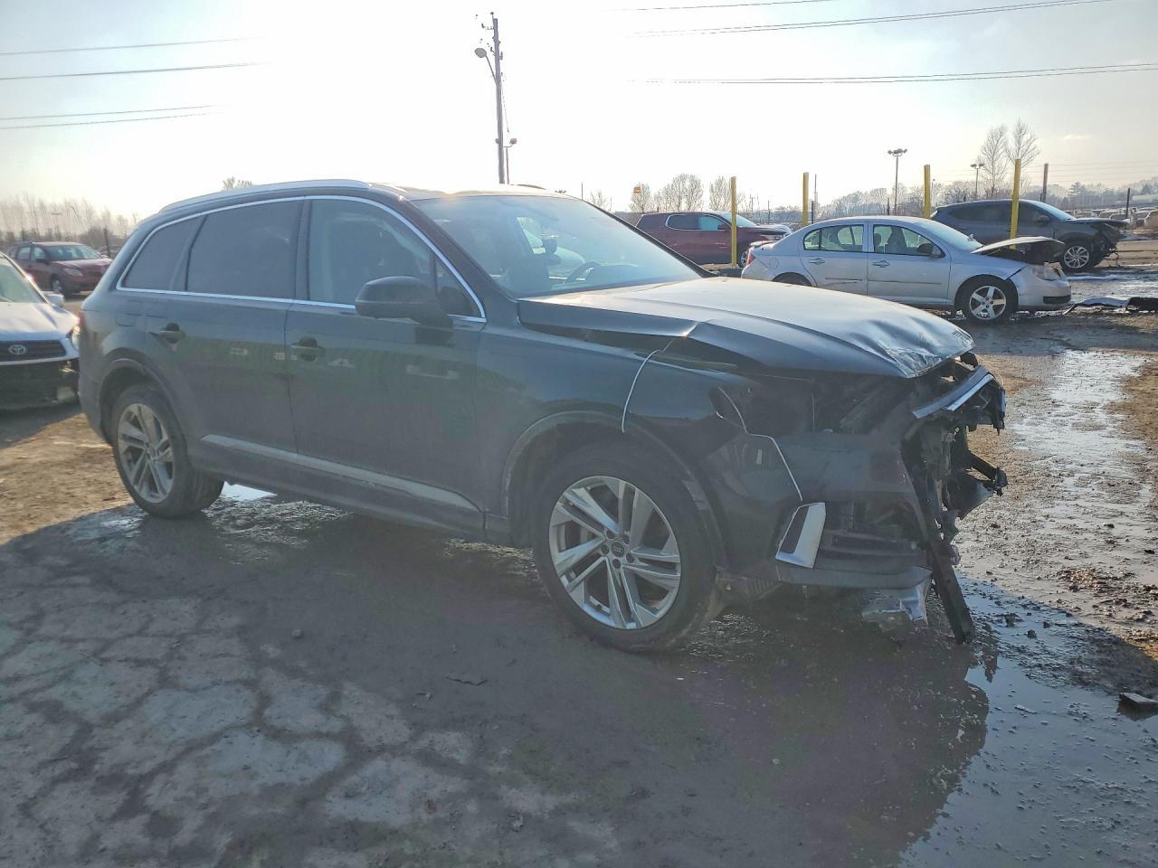2021 Audi Q7 Premium Plus - Фото 4