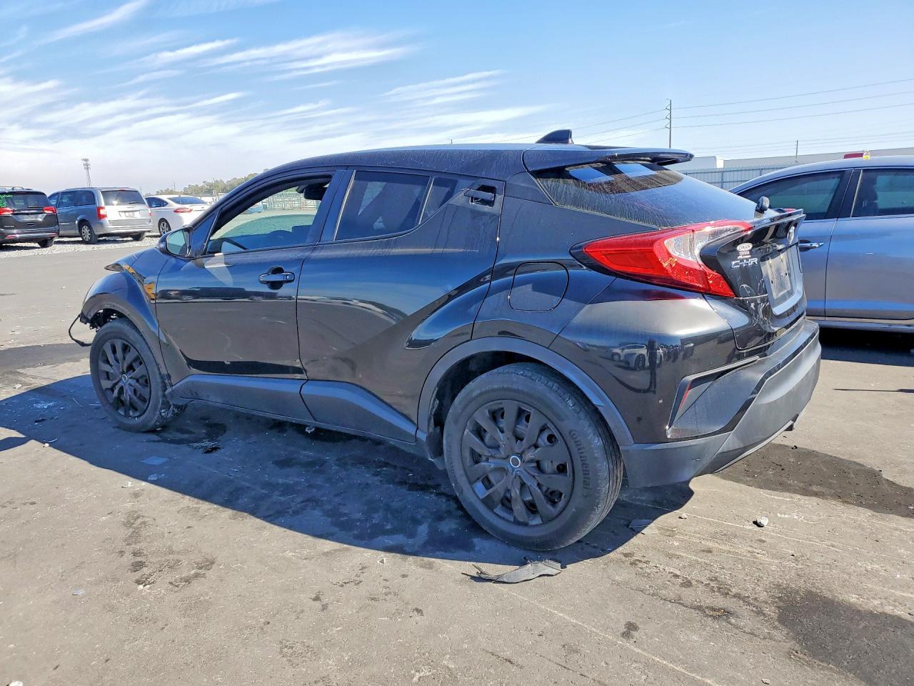 2019 Toyota C-Hr Le - Фото 2