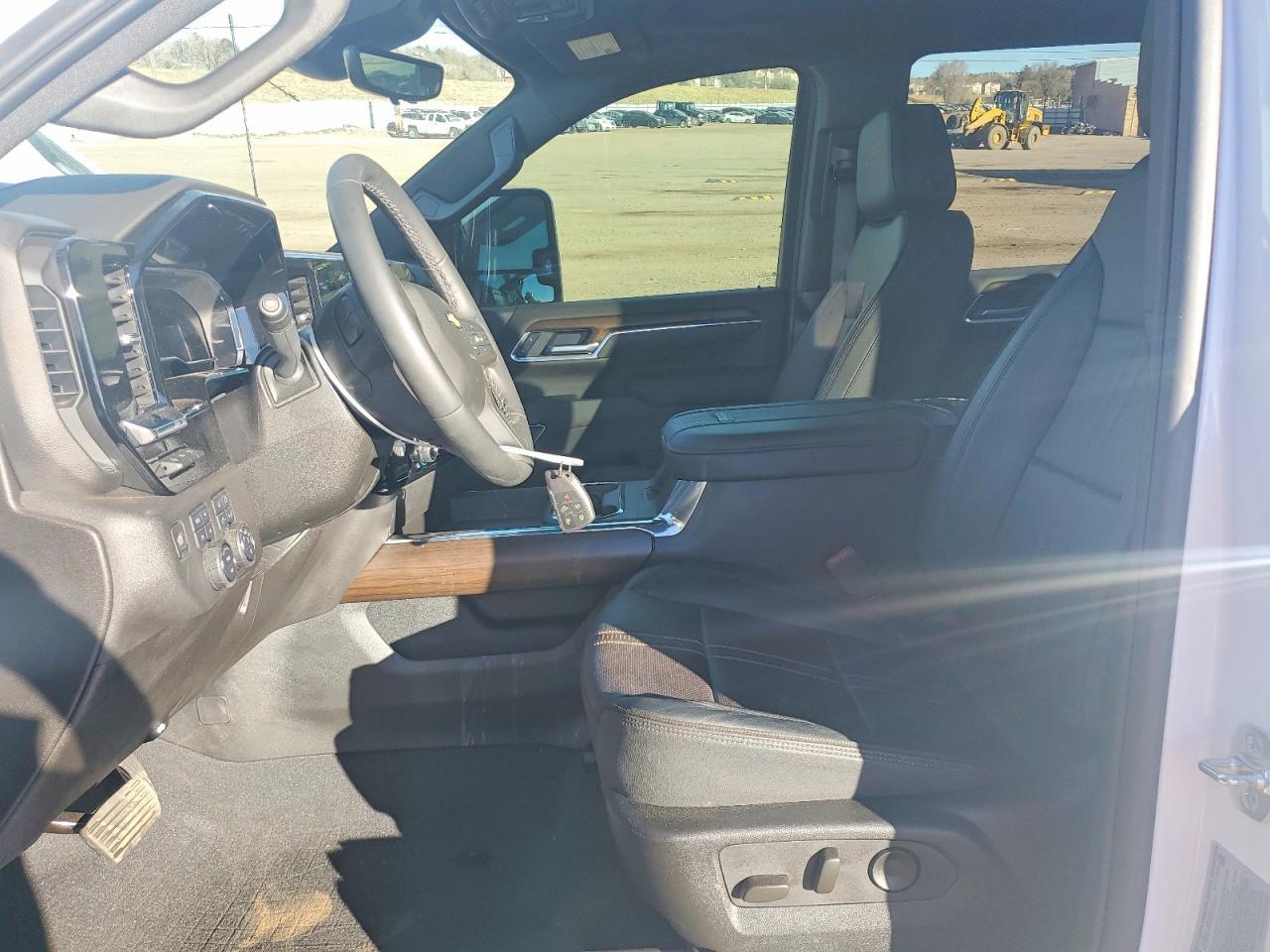 2025 Chevrolet Silverado K2500 High Country - Фото 7