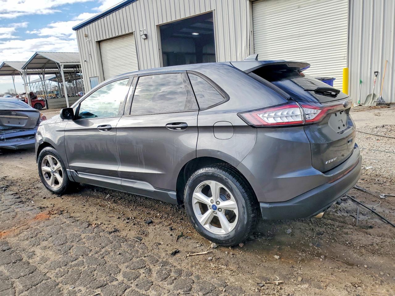 2015 Ford Edge Se - Фото 2