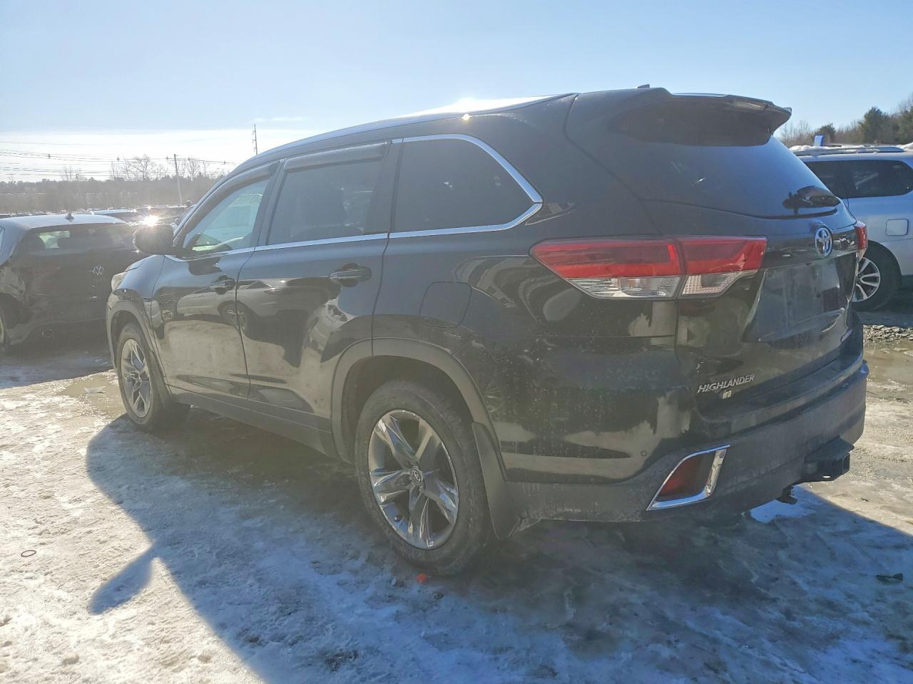 2018 Toyota Highlander Limited Platinum - Фото 2