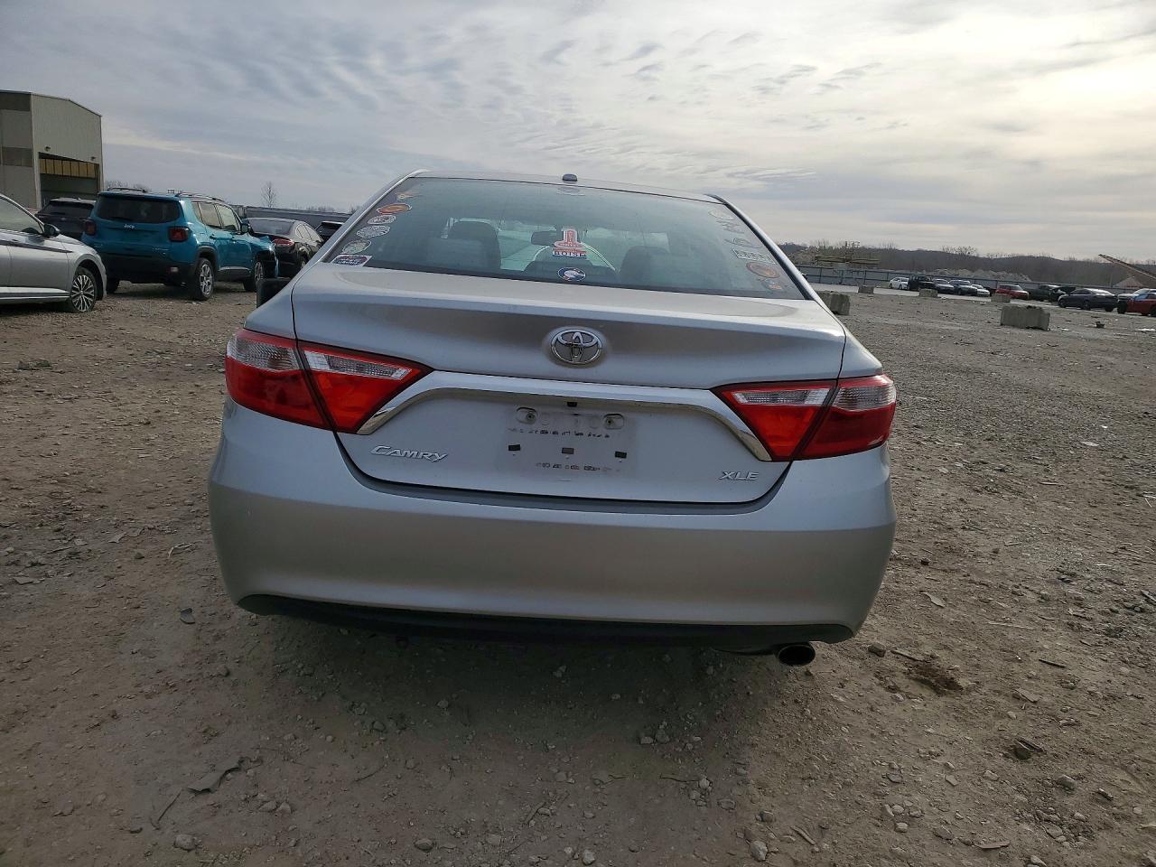 2016 Toyota Camry Xle - Фото 6