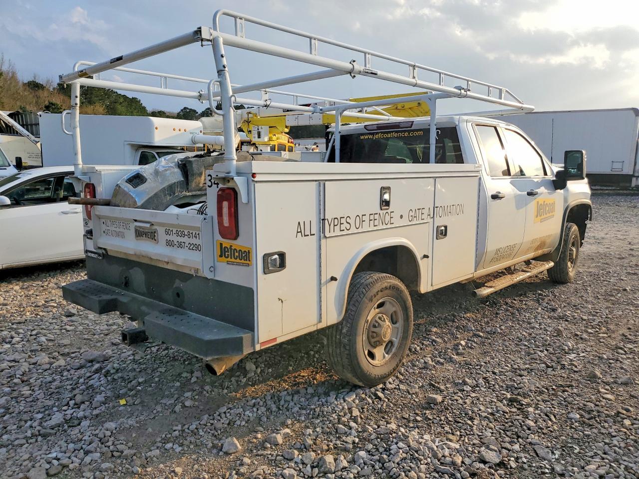 2025 Chevrolet Silverado Hd Utility / Service Truck - Image 3