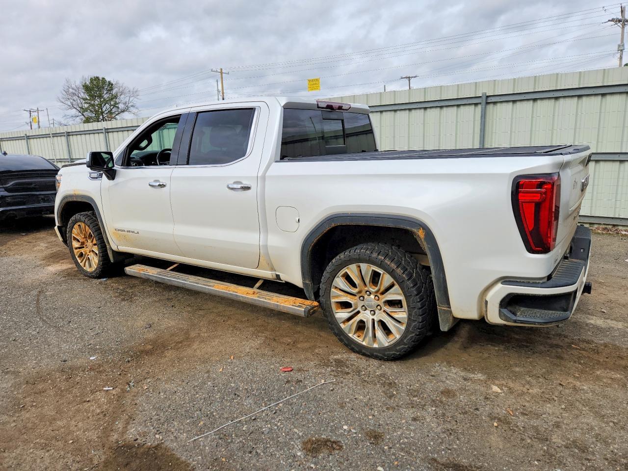 2020 GMC Sierra K1500 Denali - Image 2