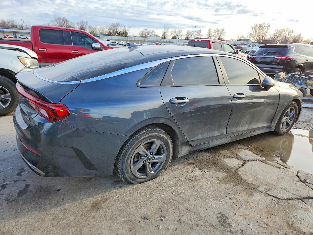 2021 Kia K5 Lxs - Image 3