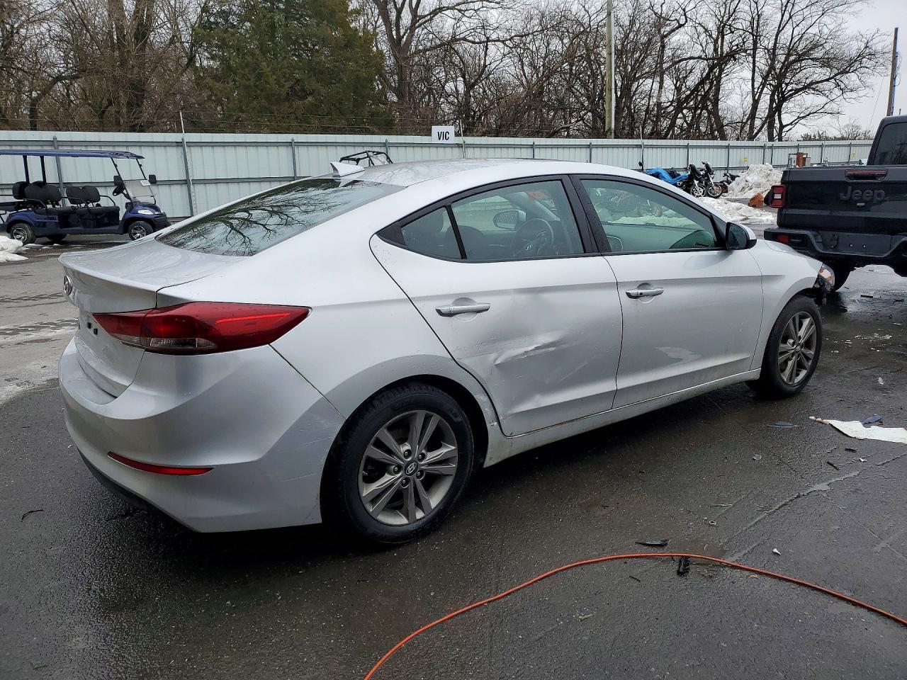 2018 Hyundai Elantra Value Edition - Фото 3
