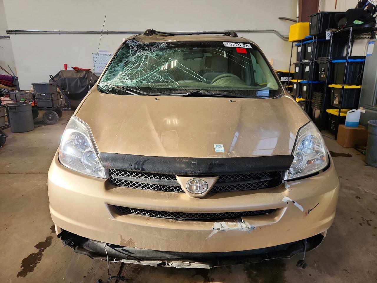 2004 Toyota Sienna Ce - Фото 5